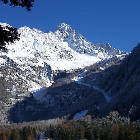 * Lioutraz * Alpesi faház