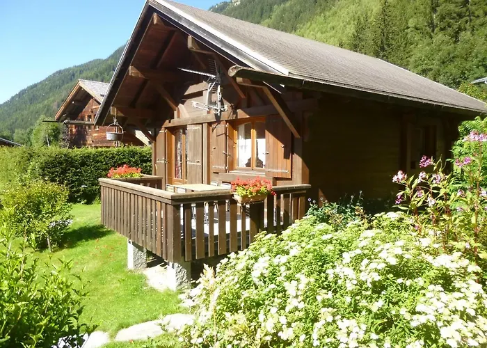 Chalet * Lioutraz * *